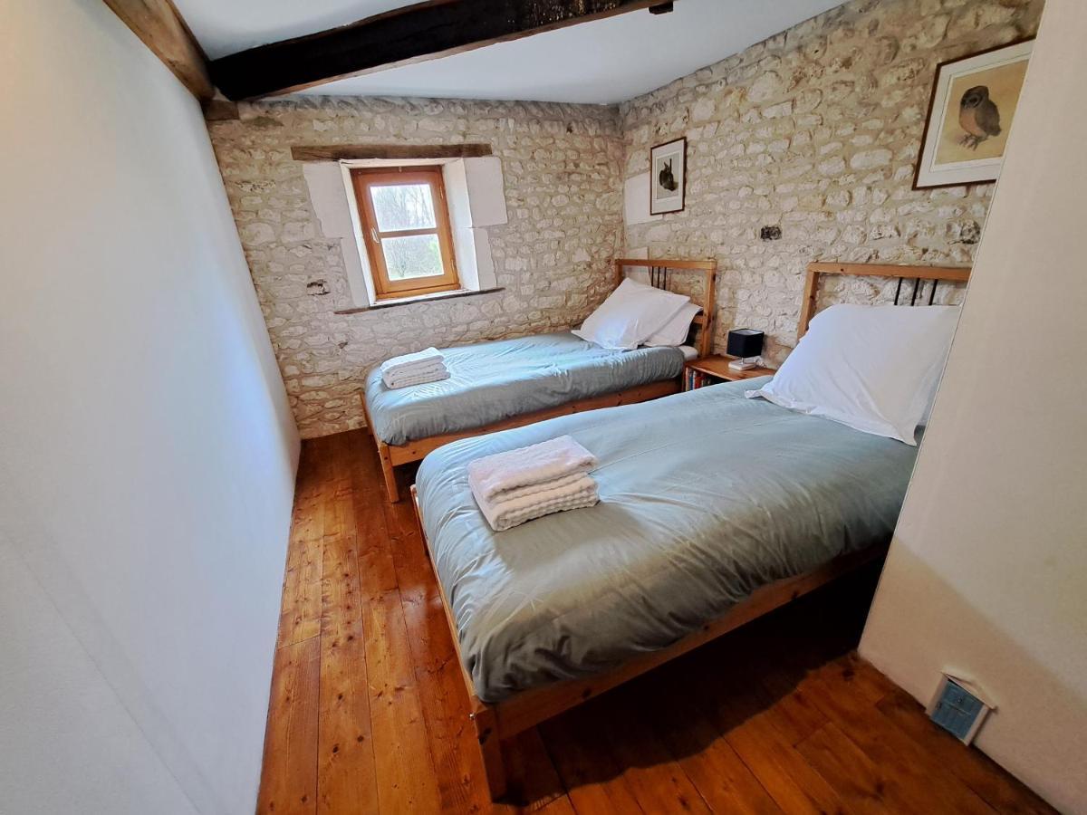 Le Moulin Etourneau - 3 Gites Avec 2 Piscines Champagnac  エクステリア 写真