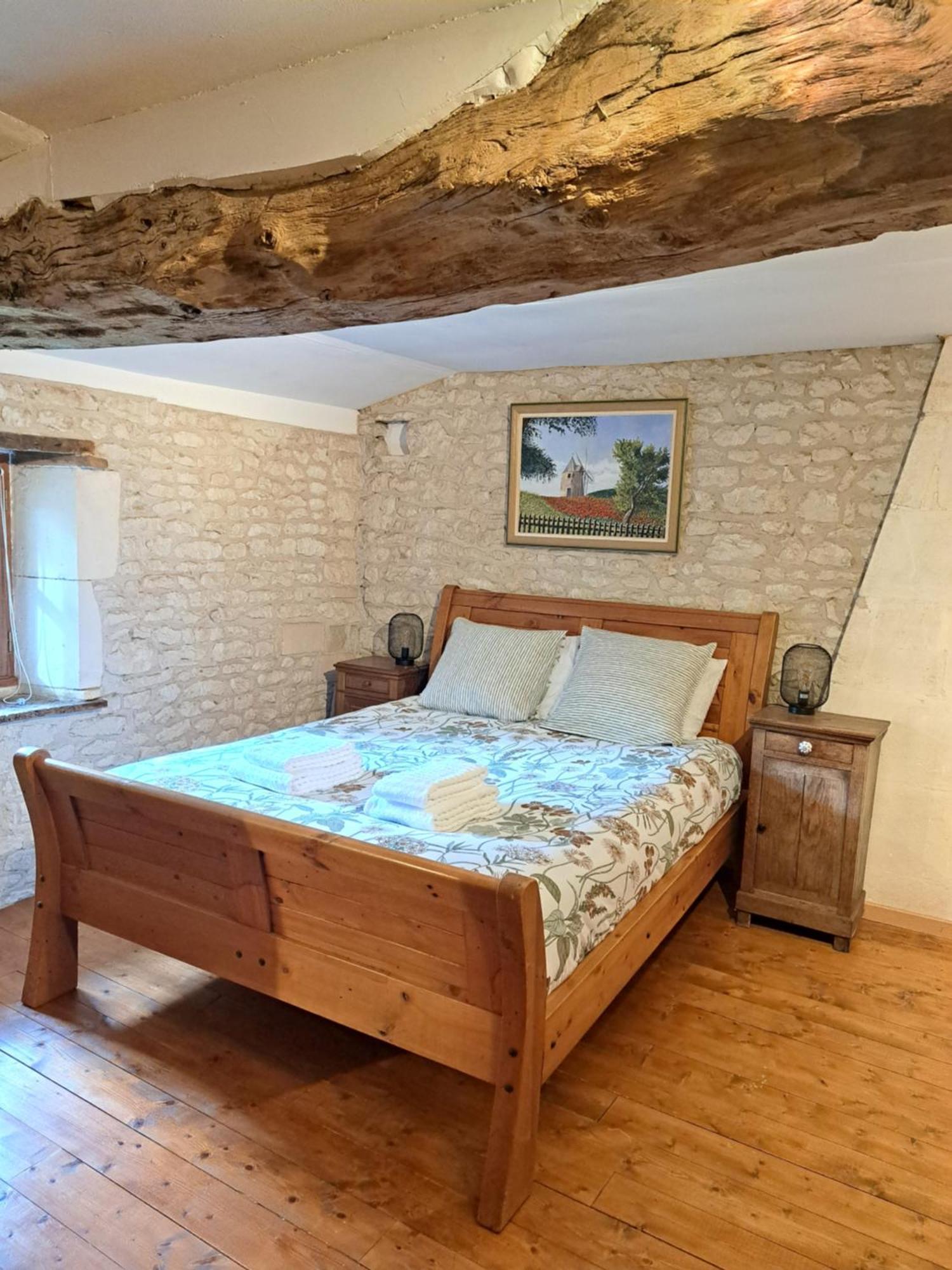 Le Moulin Etourneau - 3 Gites Avec 2 Piscines Champagnac  エクステリア 写真