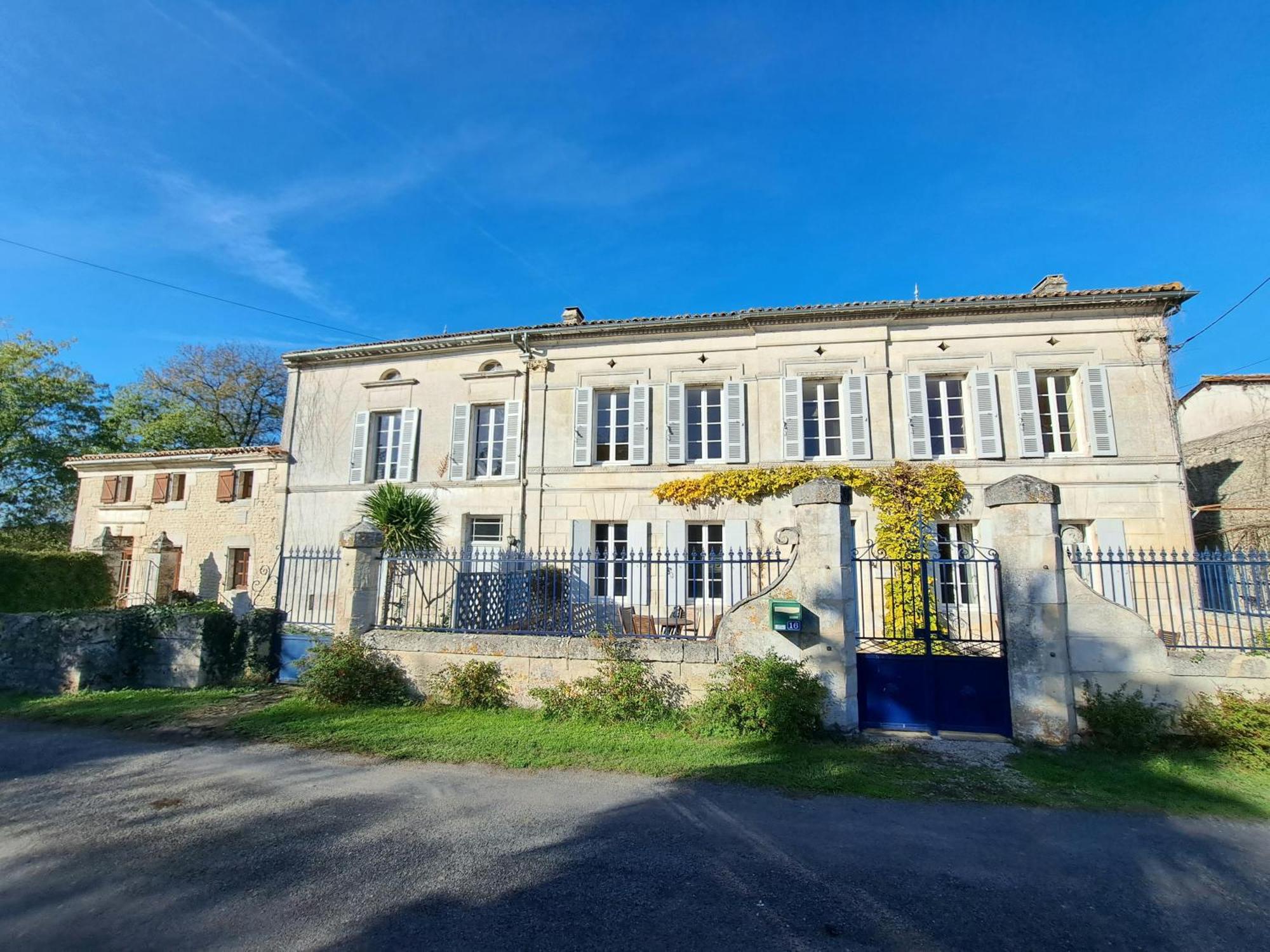 Le Moulin Etourneau - 3 Gites Avec 2 Piscines Champagnac  エクステリア 写真
